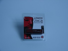 Kingston DataTraveler 310 256GB - ambalaj fata Kingston DataTraveler 310 256GB ambalaj fata 275x206 Kingston DataTraveler: Capacitate vs. Viteză, USB 2.0 vs. USB 3.0
