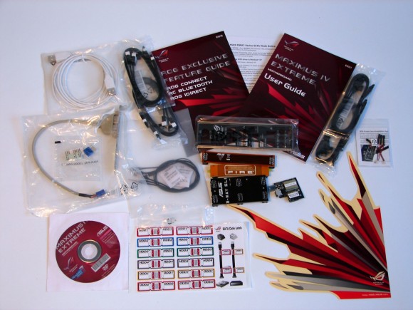 ASUS MAXIMUS IV EXTREME - accesorii