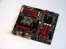 ASUS MAXIMUS IV EXTREME - fata