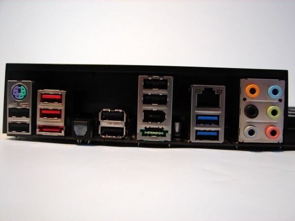 ASUS SABERTOOTH P67 - back panel