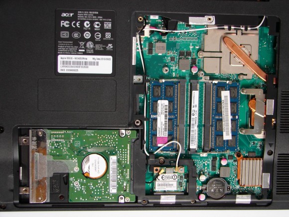 Acer Aspire 5553G-N934G50Mnks - interior