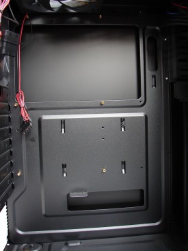 Antec One Hundred - MB tray fata