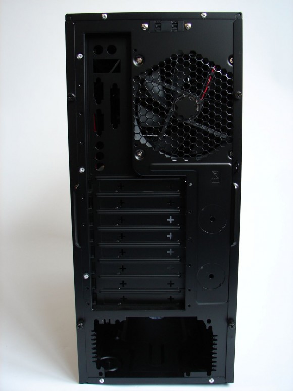 Antec One Hundred - spate