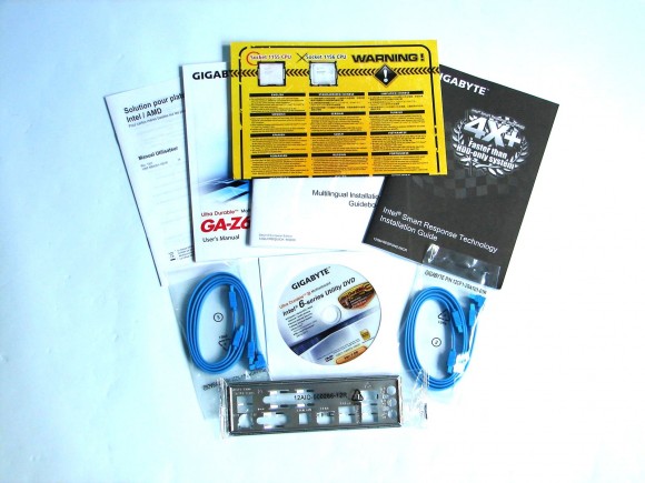 GIGABYTE GA-Z68AP-D3 - accesorii