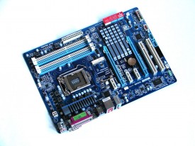 GIGABYTE GA-Z68AP-D3 - fata