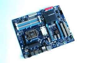 GIGABYTE GA-Z68XP-UD3-iSSD - fata