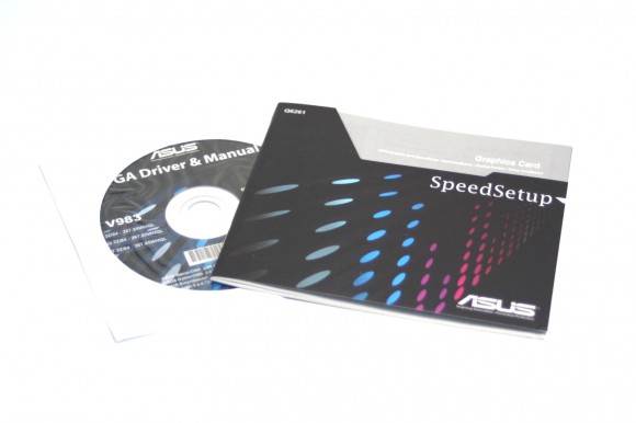 ASUS GTS450 DirectCU Silent accesorii 580x386 ASUS DirectCU: acum şi pasiv