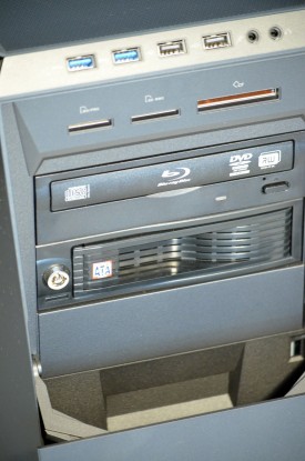 ASUS ROG CG8580 - front panel 2