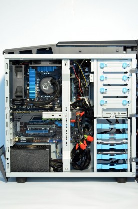 ASUS ROG CG8580 - interior fata