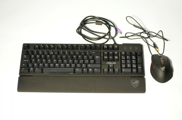 ASUS ROG CG8580 - mouse si tastatura