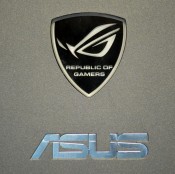 ASUS ROG CG8580 - sigla