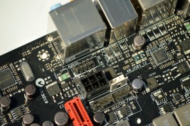 ASUS MAXIMUS V EXTREME - alimentare auxiliara si conector OC Key
