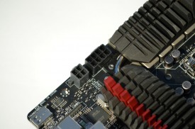 ASUS MAXIMUS V EXTREME - conectori alimentare CPU