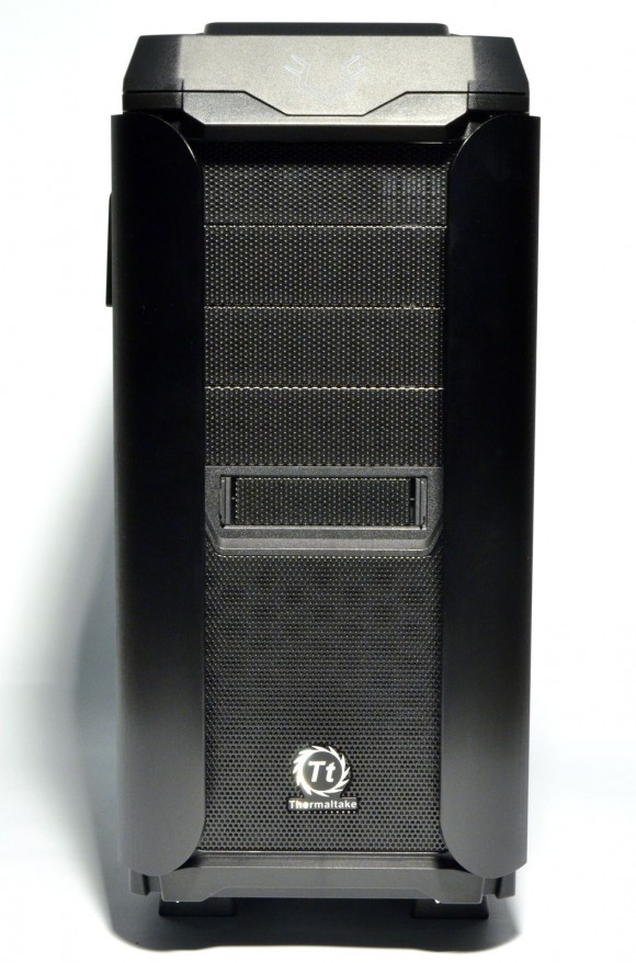 Thermaltake Armor Revo Gene - fata