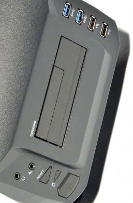 Thermaltake Armor Revo Gene - front panel