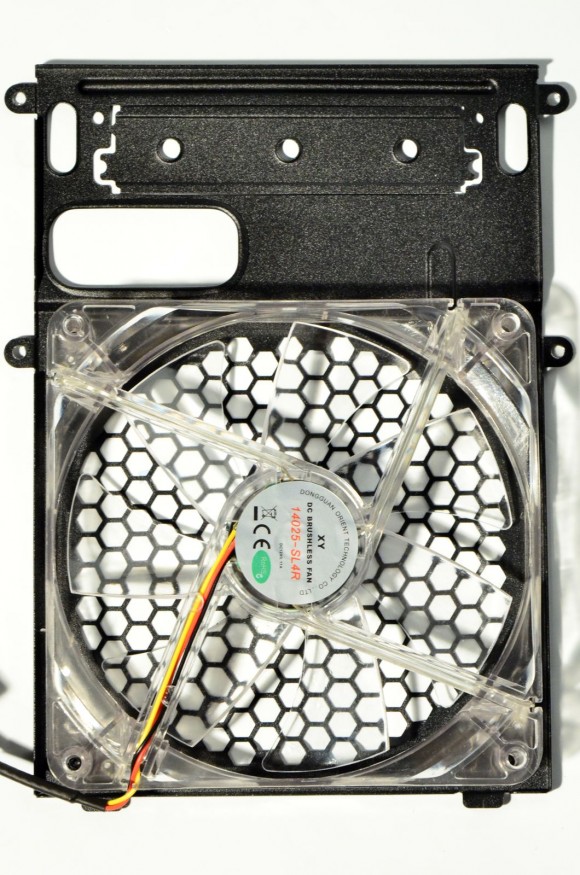 Cooltek Karmides - fixare ventilator frontal
