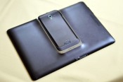 Lansare ASUS PadFone 2 - tableta spate