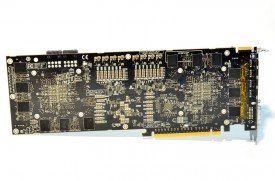 AMD Radeon HD 7990 - PCB spate