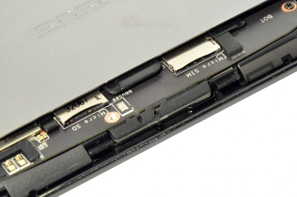 ASUS FonePad - slot-uri