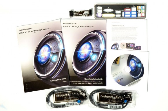 ASRock Z87 Extreme4 - accesorii