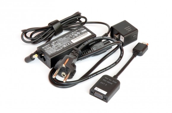 Sony Vaio SVP1121M2E - accesorii