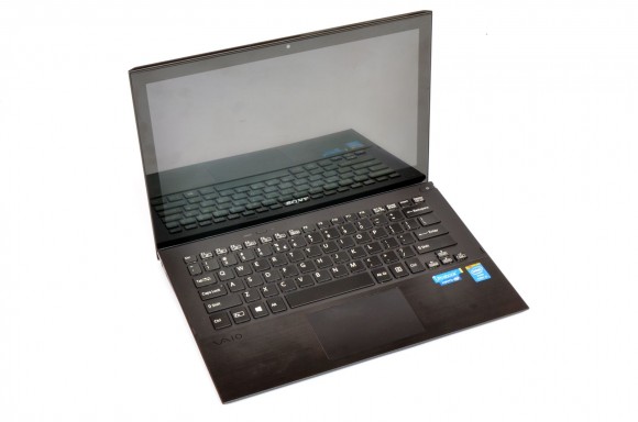 Sony Vaio SVP1121M2E - deschis