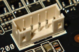 ASUS R9280X-DC2T-3GD5 - conector alimentare ventilatoare