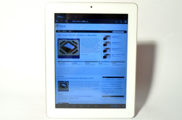 Mediacom SmartPad 9.7 HD S4 - ecran