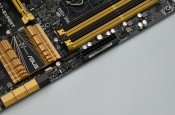 ASUS Z87-EXPERT - headere si butoane 2