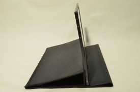 ASUS MB168B+ - unghi inclinare 1