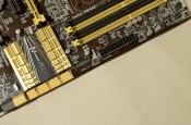 ASUS Z87-Plus - headere si butoane 2