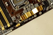 ASUS Z87-Plus - headere si butoane 3