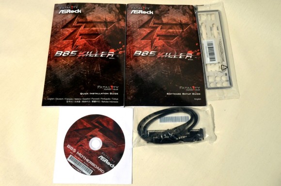ASRock Fatal1ty B85 Killer - accesorii