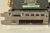 AMD Radeon R9 295 X2 - conectori video