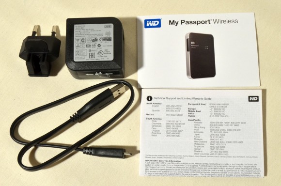 Western Digital My Passport Wireless 2TB - accesorii