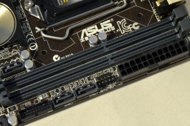ASUS Z97I-PLUS - conectori 2