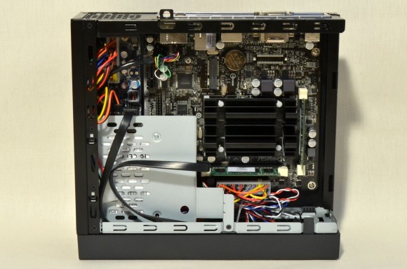 ASRock Q2900-ITX - sistem interior