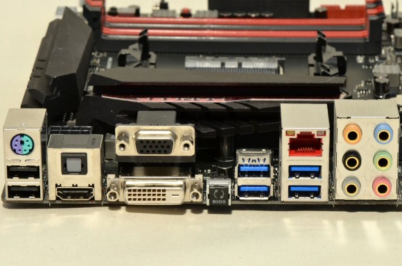 ASUS CROSSBLADE RANGER - back panel